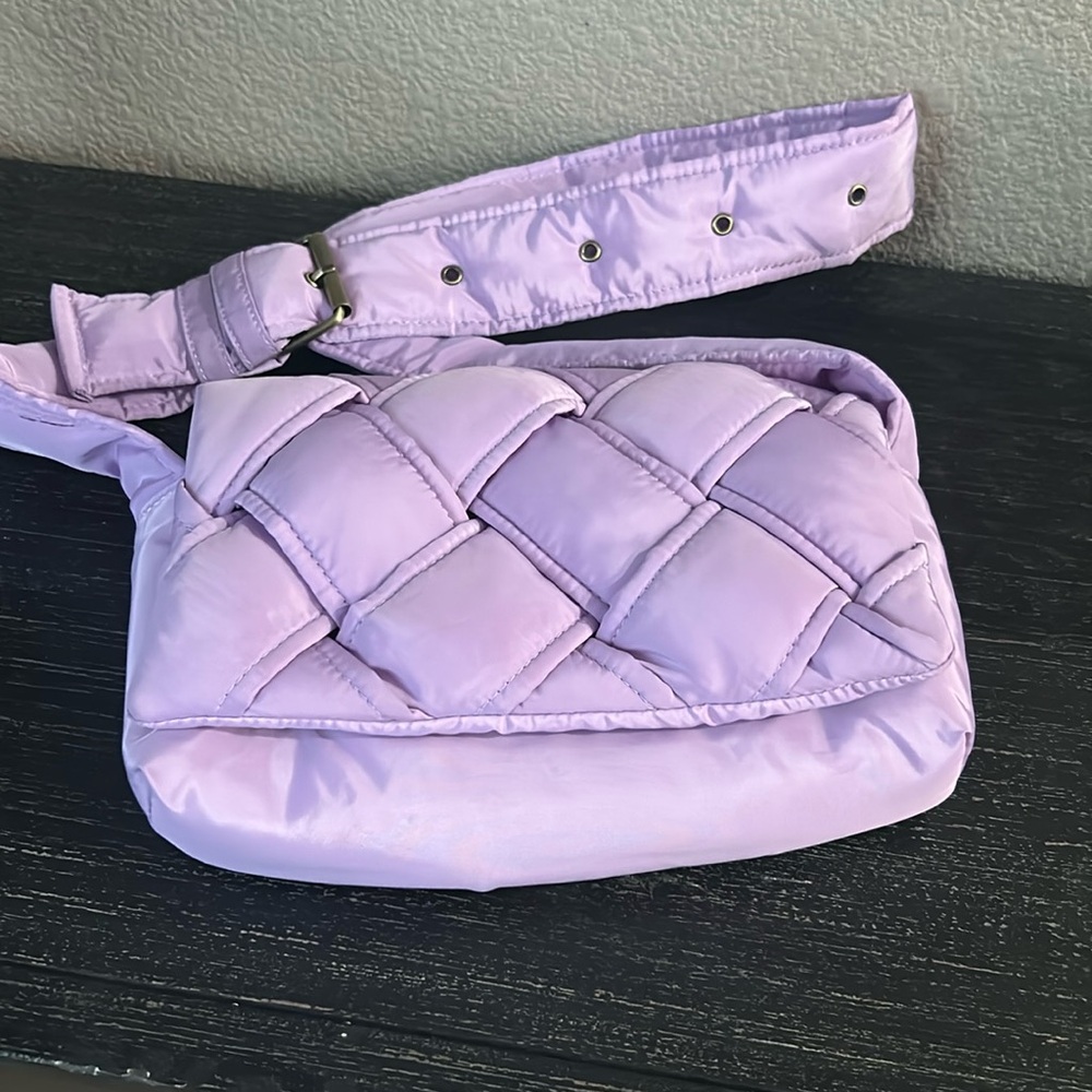 Puffy Crossbody bag Anthropologie lavender